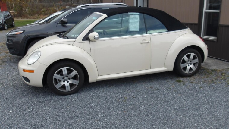 2006 Volkswagen Beetle #4860